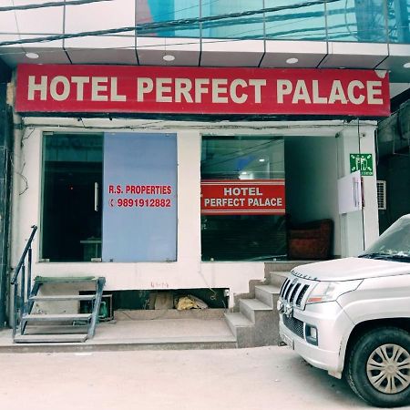 Perfect Palace Hotel Nova Deli Exterior foto