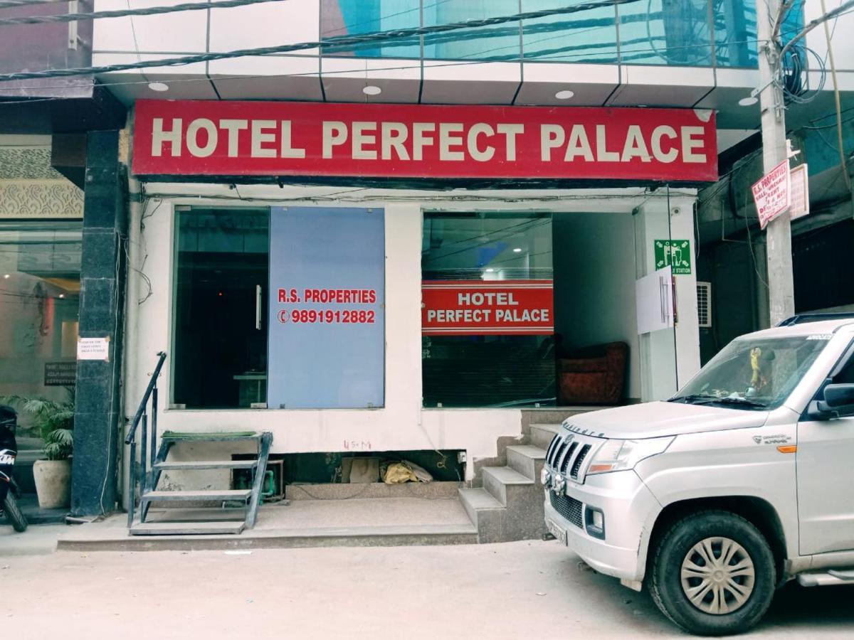 Perfect Palace Hotel Nova Deli Exterior foto